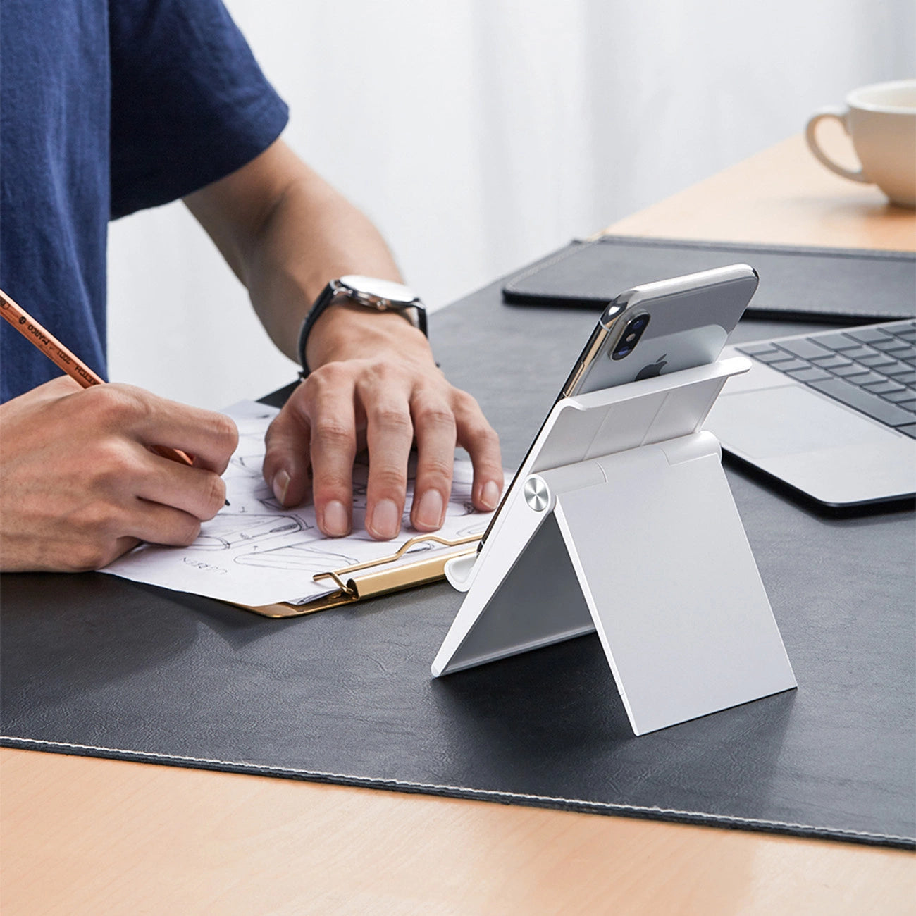 Soporte de celular para escritorio UGREEN LP247-80704 Blanco