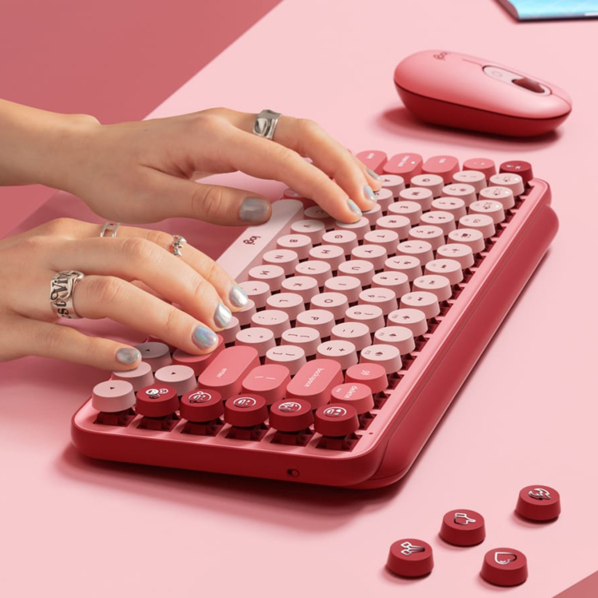 Kit Teclado y Mouse Inalámbrico/Bluetooth Logitech Pop Coral Rosa