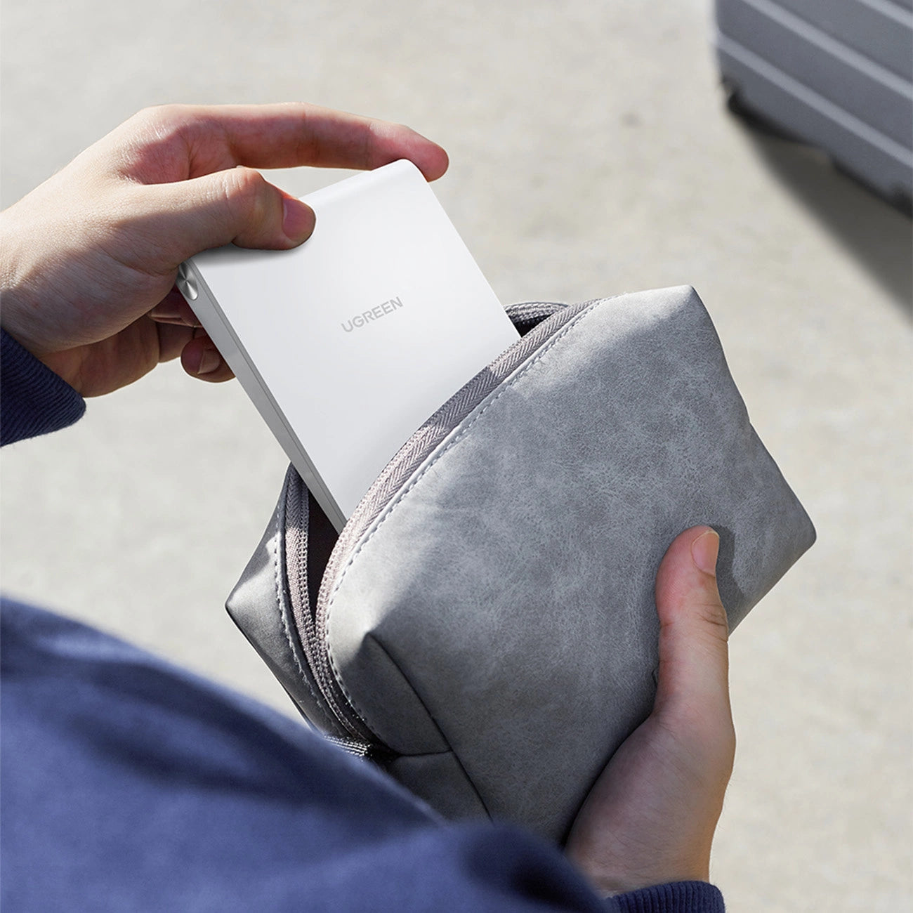 Soporte de celular UGREEN LP247 80704 portátil, compacto